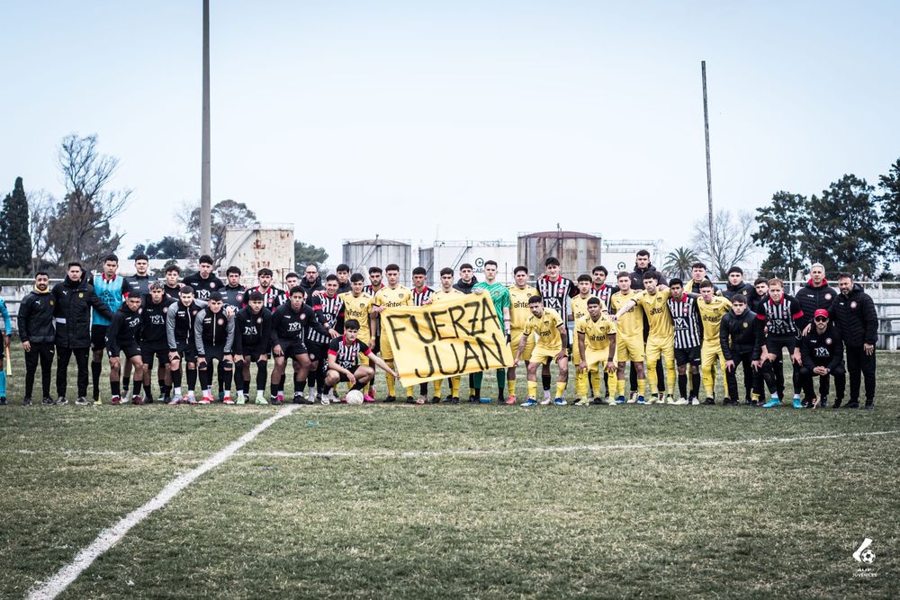 La Tercera divisi&oacute;n de Pe&ntilde;arol tuvo un gesto con Juan Izquierdo de Nacional, al que se sum&oacute; el plantel de Miramar Misiones
