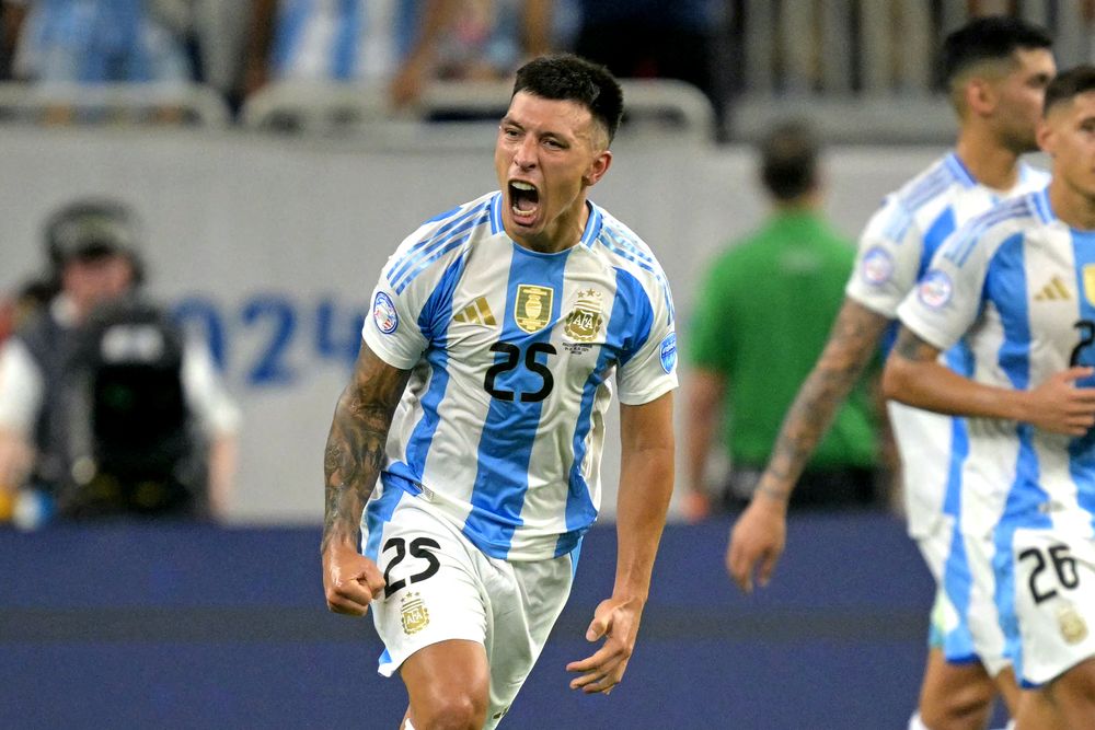 Lisandro Martínez de la selección de Argentina