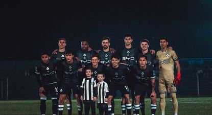 El XI de Wanderers ante Universal de Salto