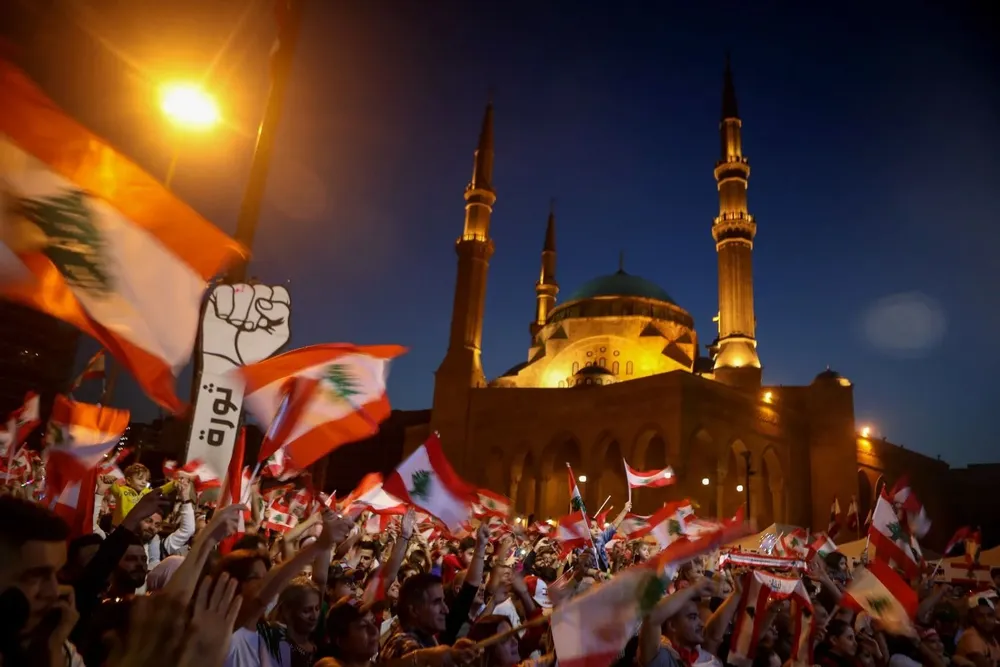 Los libaneses salieron a las calles de Beirut a protestar el 17 de noviembre