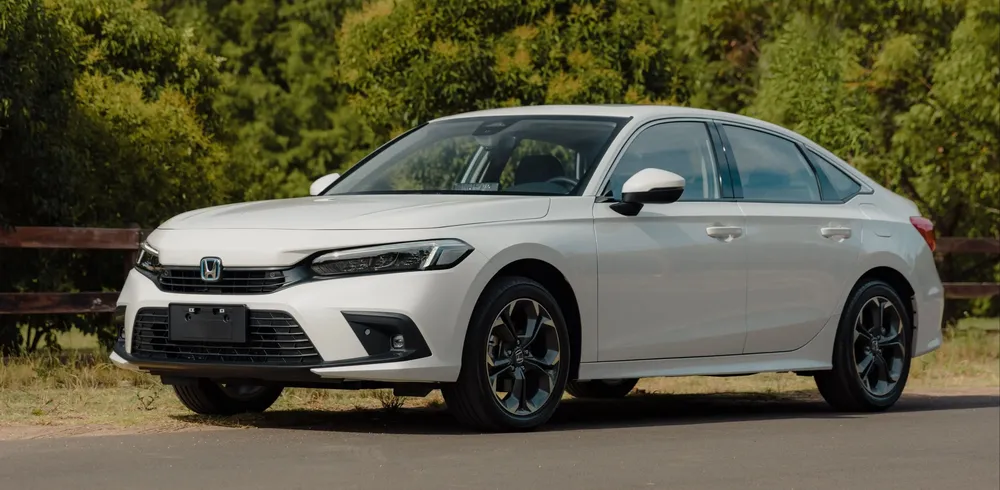 El Honda Civic Sedán e:HEV.