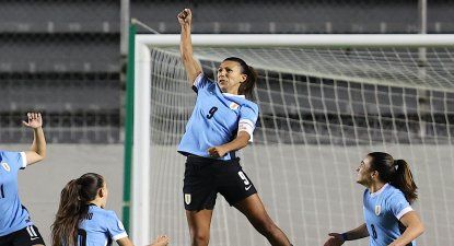 Pamela González celebra su gol ante Chile en la quinta fecha del Grupo A de la Copa América 2025