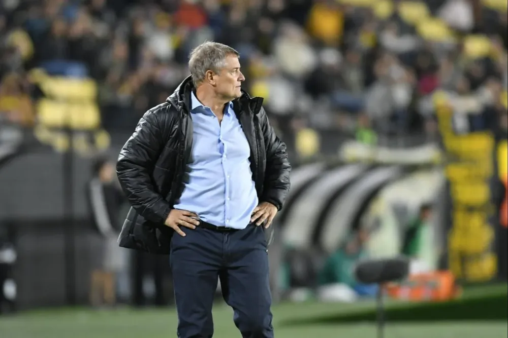 Diego Aguirre dirigió su primer partido en su retorno a Peñarol