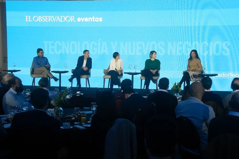 Integrantes del segundo panel de El Observador Eventos: Tecnología y Nuevos Negocios