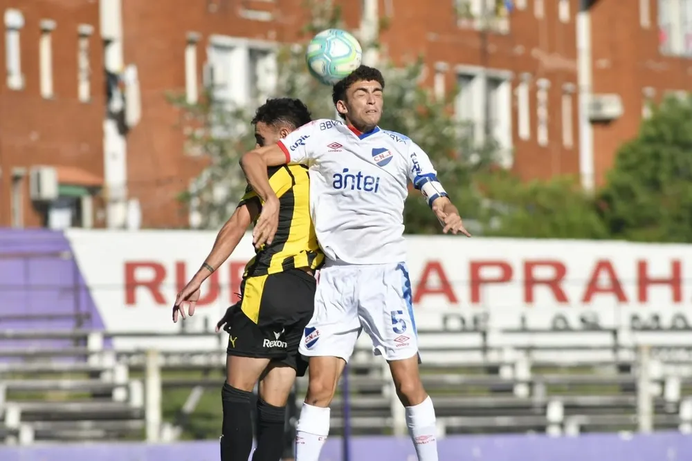 Agustín Da Rocha, volante de Nacional