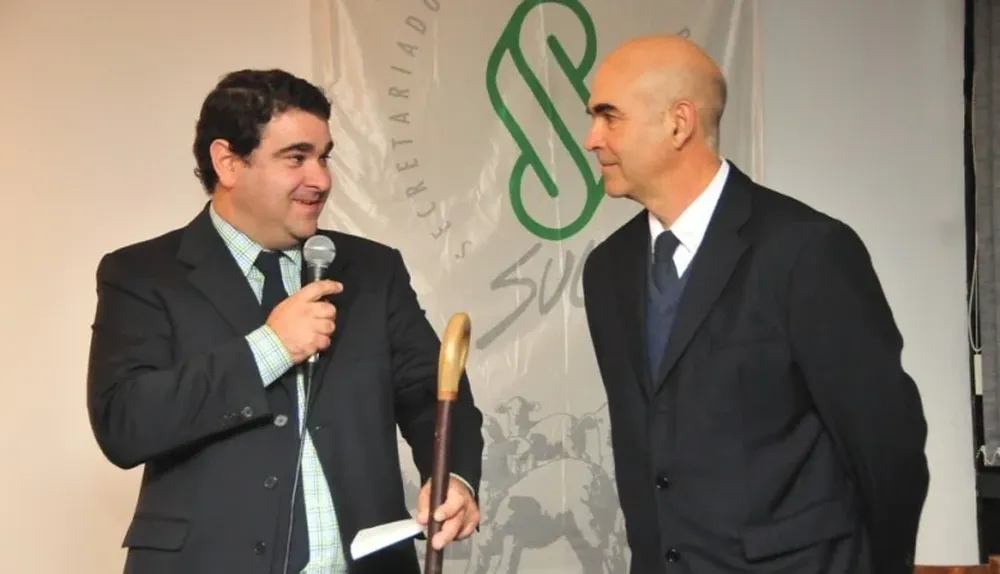 Joaquín se apresta a pasarle el cayado a Gambetta