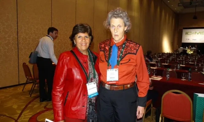Stella Huertas y Temple Grandin, en el Congreso Mundial de Ciencia y Tecnología de la Carne de Punta del Este