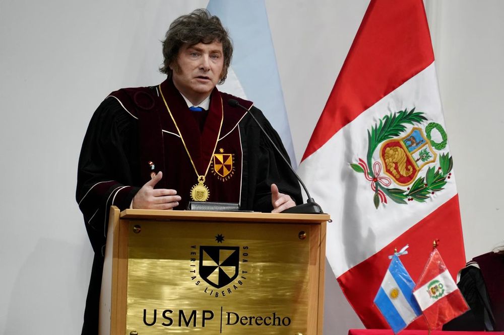 El Gobierno no encuentra su tono.