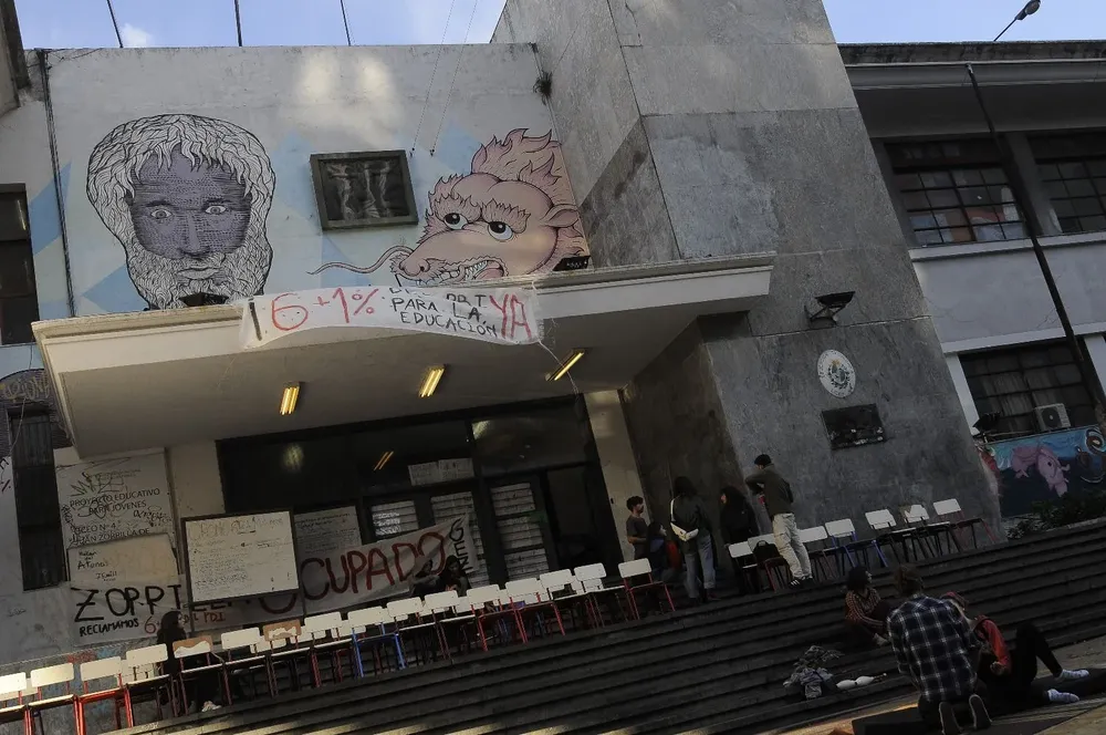 Fachada del Liceo Zorrilla