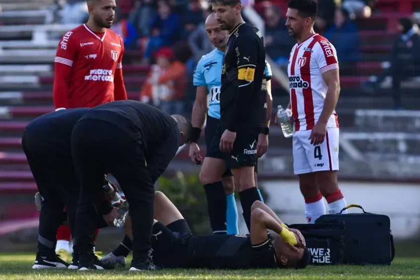 Leonardo Sequeira se lesionó en Peñarol ante River Plate