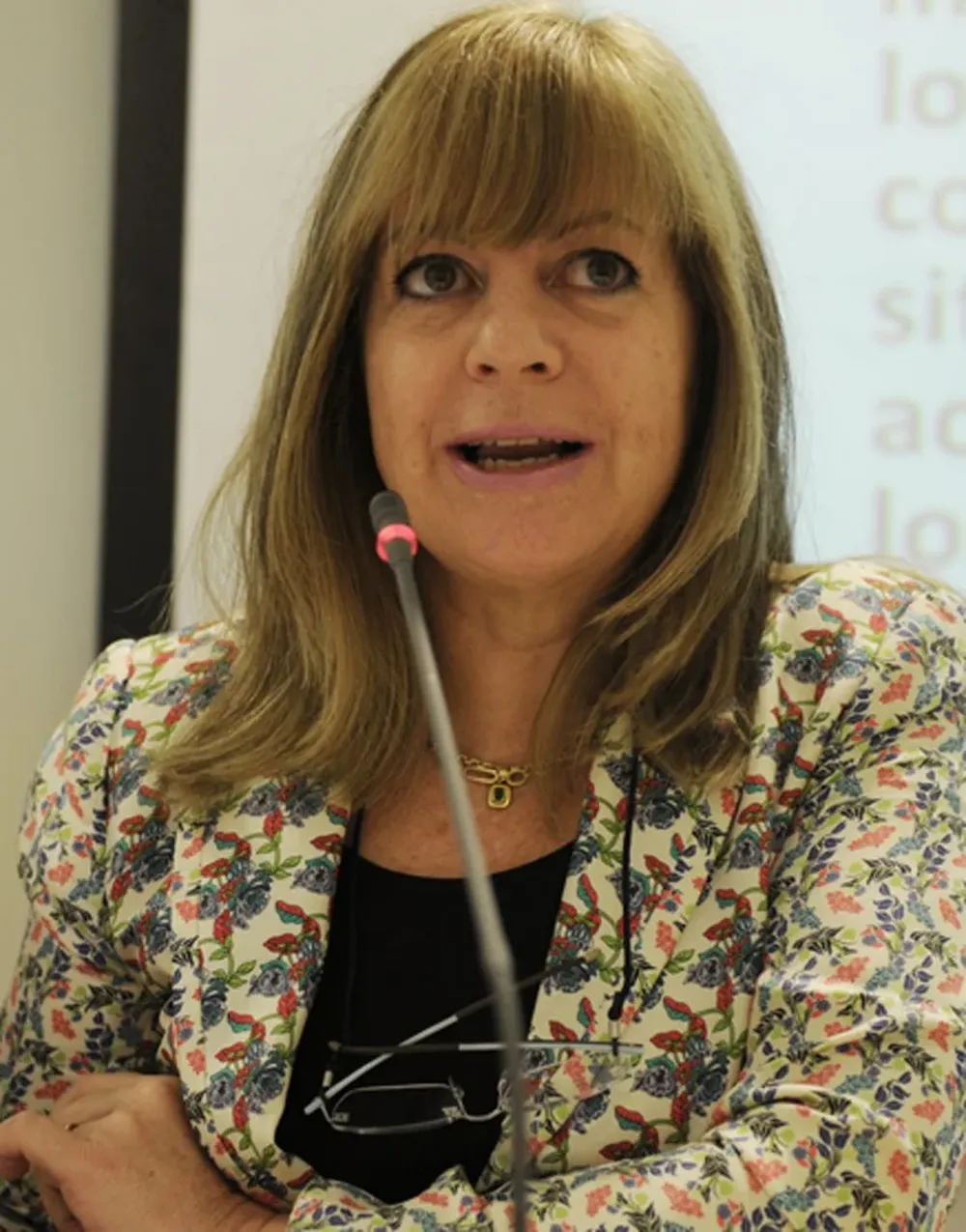 La presidenta del Instituto Nacional de Inserción Social Adolescente (Inisa), Gabriela Fulco, denunció que aún continúan los malos tratos por parte de los funcionarios hacia los adolescentes: tenemos un número importante de investigaciones administrativas iniciadas que determinaron el inicio de sumarios y denuncias penales.También, señaló que las cámaras del Centro Ceprili, donde el 6 de agosto del año pasado se divulgaron imágenes de agresiones a internos, casualmente se rompieron.La presidenta del Inisa sugirió que fueron los propios funcionarios los que las destruyeron. Nos consta porque fue casi inmediatamente al surgimiento de la denuncia que hicimos en agosto. Al poco tiempo estaban las cámaras rotas, agregó.Mirá la entrevista completa aquí.