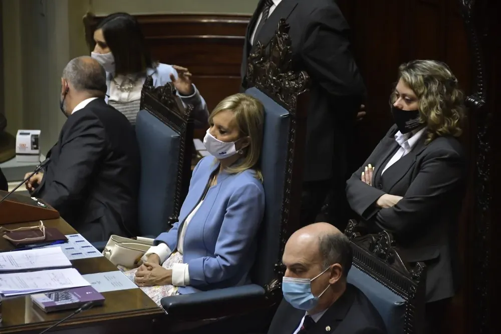 Archivo. La vicepresidenta de la República, Beatriz Argimón, preside el Senado