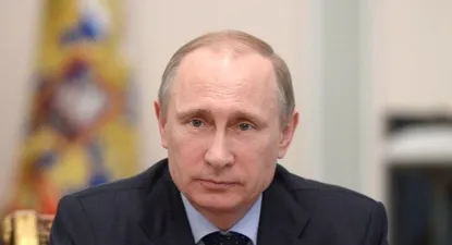 Los inversores huyen de Rusia y el rublo se derrumba hasta 25%
