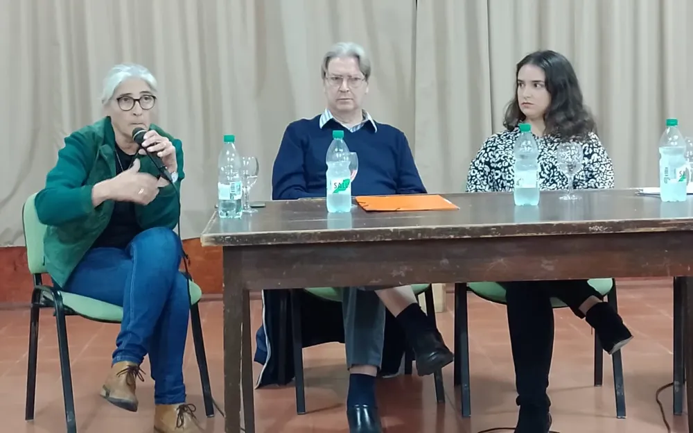 Lucía Etcheverry (FA) y Ope Pasquet (PC) defienden en forma conjunta la regulación.