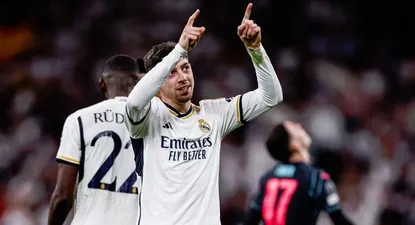 Federico Valverde juega con Real Madrid