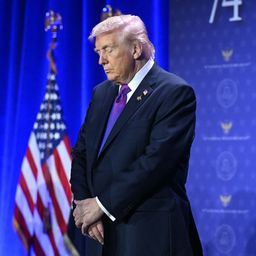 Guerra comercial de Trump: aranceles pagados por las medianas empresas de EEUU se triplicaron el año pasado