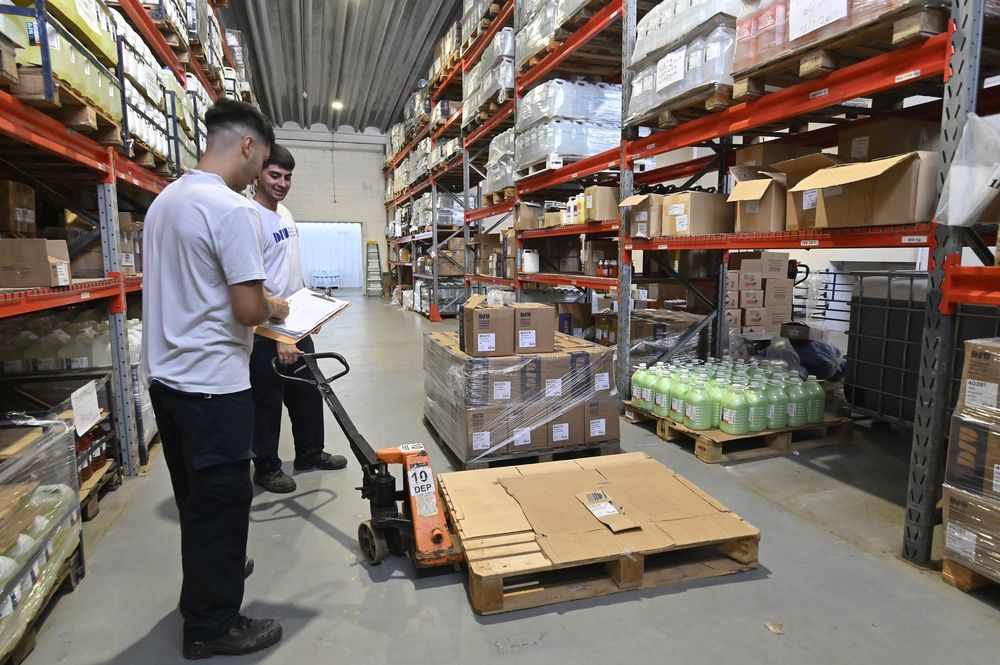 Centro logístico de Droguería Industrial Uruguaya&nbsp;