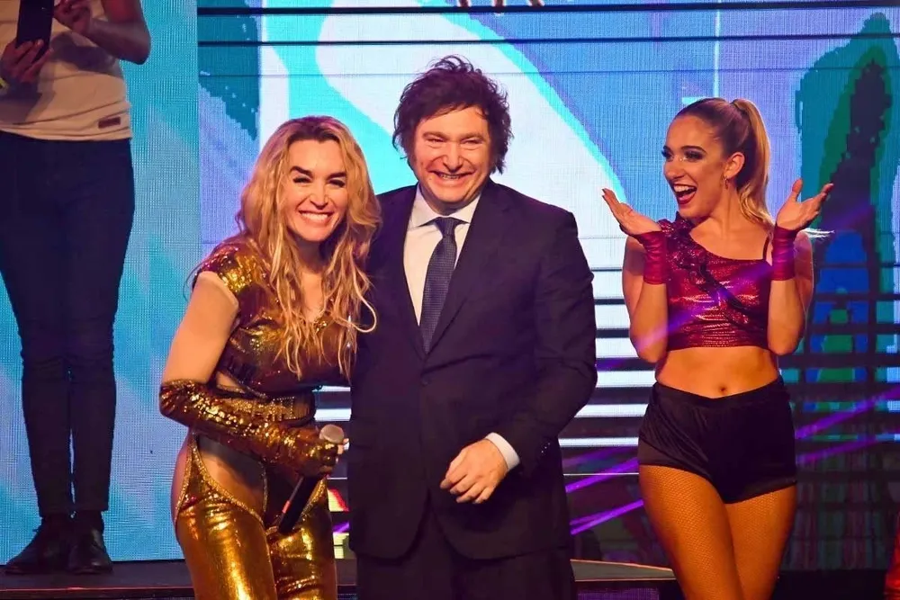 La obra de teatro de Fátima Flórez y la visita de Javier Milei: cómo estuvo la noche en Mar del Plata