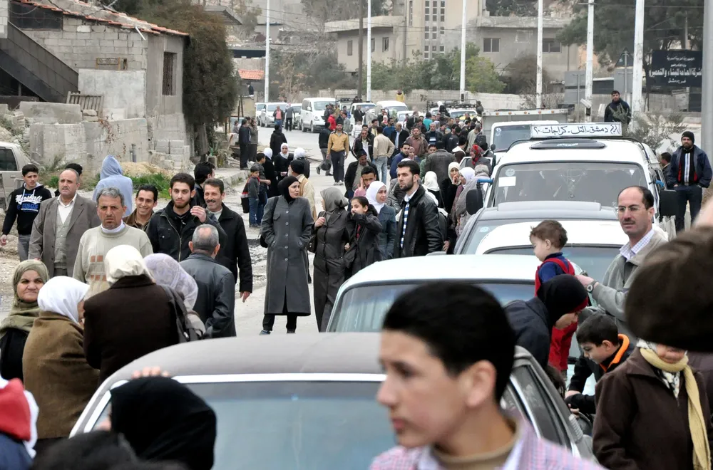 Familias retornan a Damasco tras reparación de infraestructura