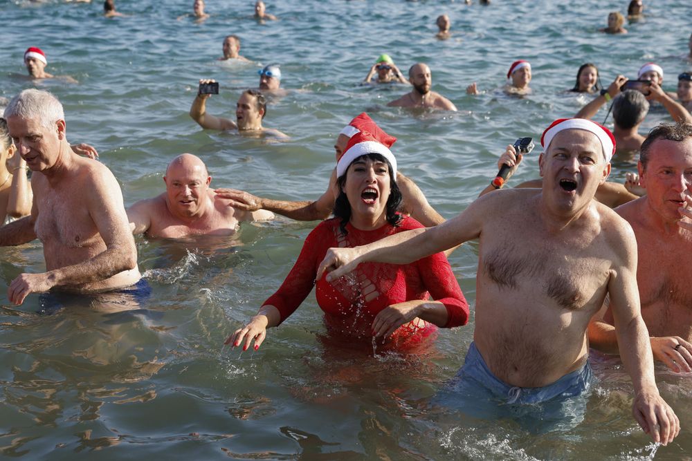 Baño solidario en Barcelona. Baño solidario en Barcelona.