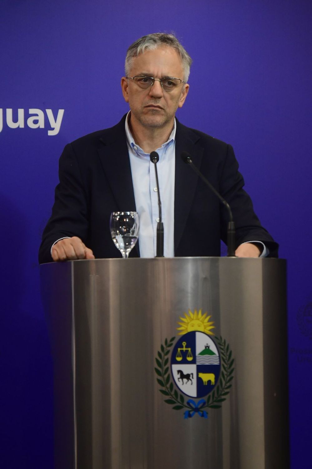 El director de la Oficina de Planeamiento y Presupuesto (OPP), Rodrigo Arim, en una conferencia de prensa en Torre Ejecutiva luego del Consejo de Ministros el miércoles 27 de mayo