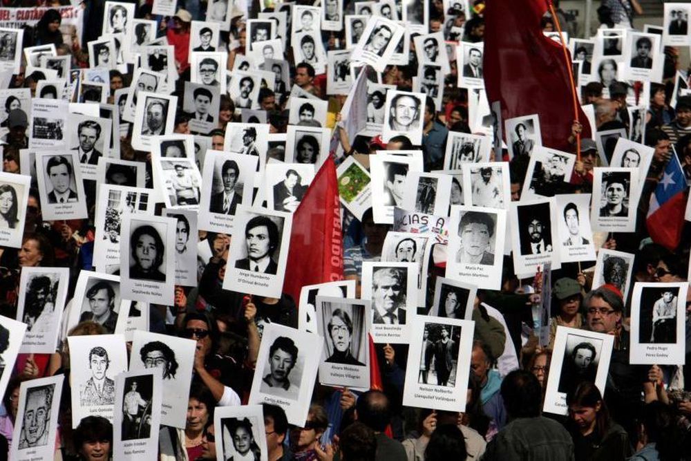 La dictadura chilena dejó a cerca de 40.000 víctimas de desaparición, ejecuciones ilegales, tortura y prisión política.