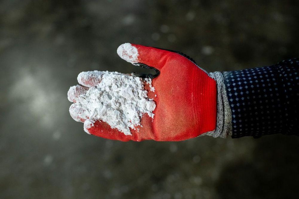 Estados Unidos y China están haciendo esfuerzos por asegurar el acceso a minerales críticos como el litio.