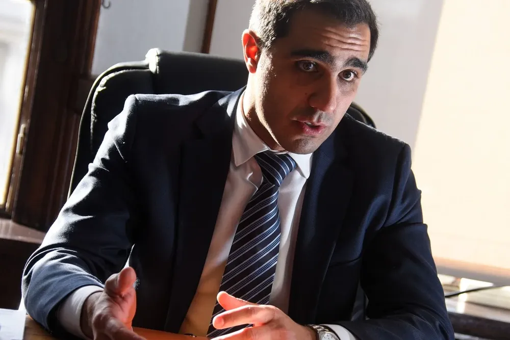 El subsecretario de Salud Pública, José Luis Satdjian, defendió los cambios en el empaquetado de cigarrillos