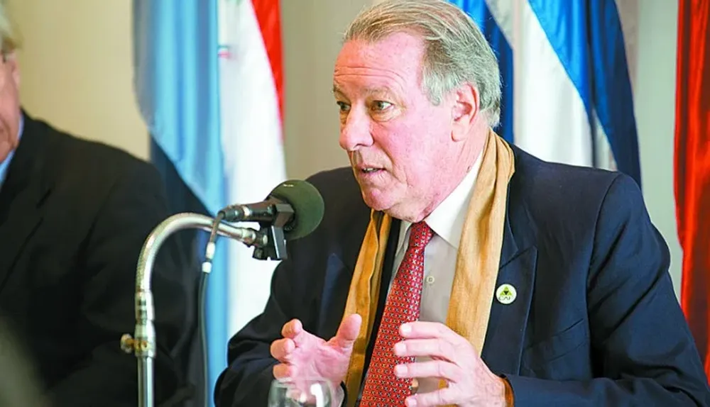 El presidente de CAF, Juan Daniel Vago, condujo el foro cooperativo