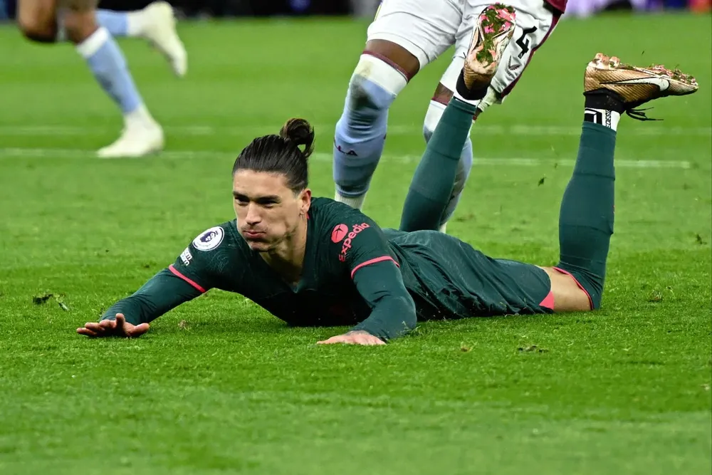 Darwin Núñez espera por el clásico ante Everton de este lunes