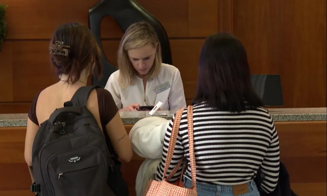 Primera día del funcionamiento del registro de viajeros en los hoteles,