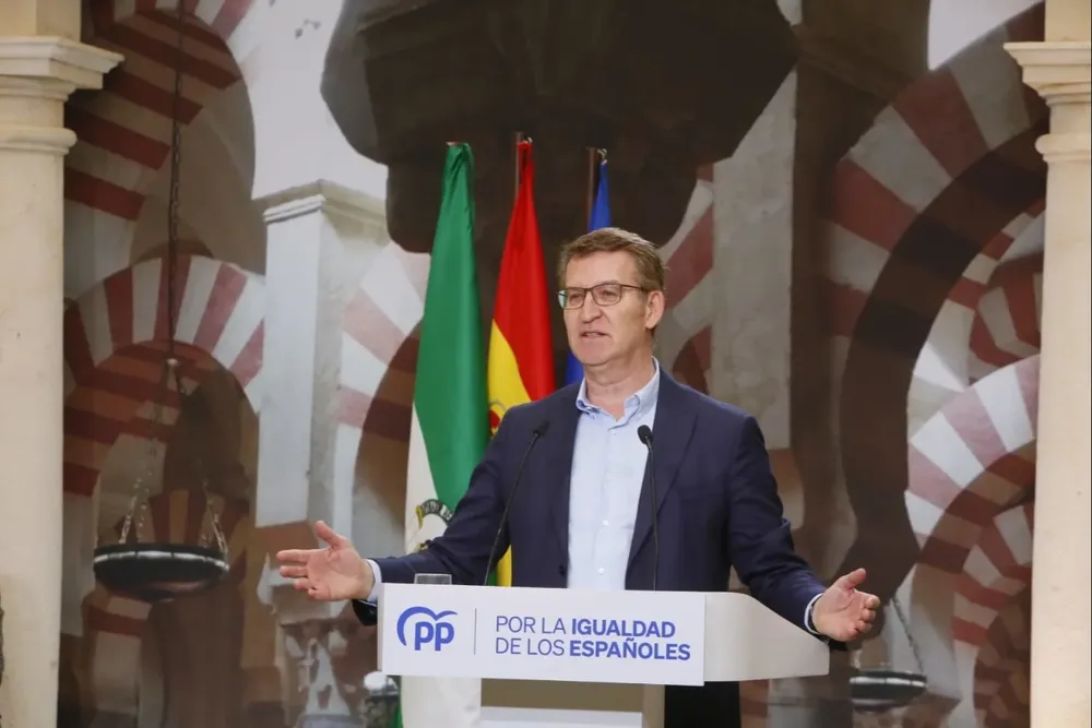 El presidente del PP, Alberto Núñez Feijóo, interviene en un acto del PP en Córdoba.