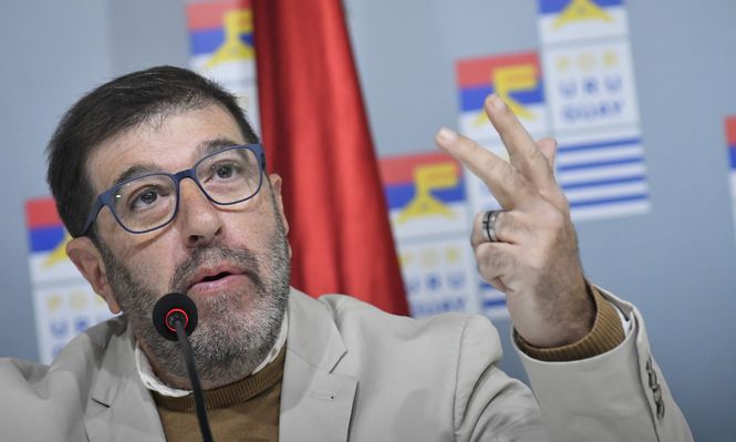 Pereira reconoció que propuesta de Sánchez sobre empresas públicas generó ruidos en el FA que no favorecen en el debate, aunque la idea es más que aceptable