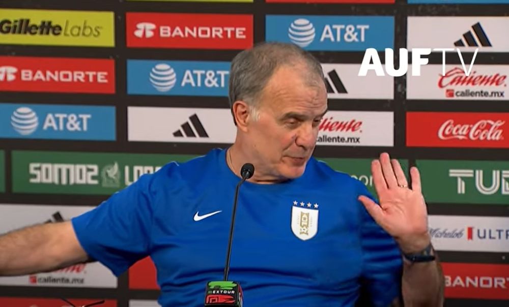 Marcelo Bielsa en conferencia de prensa