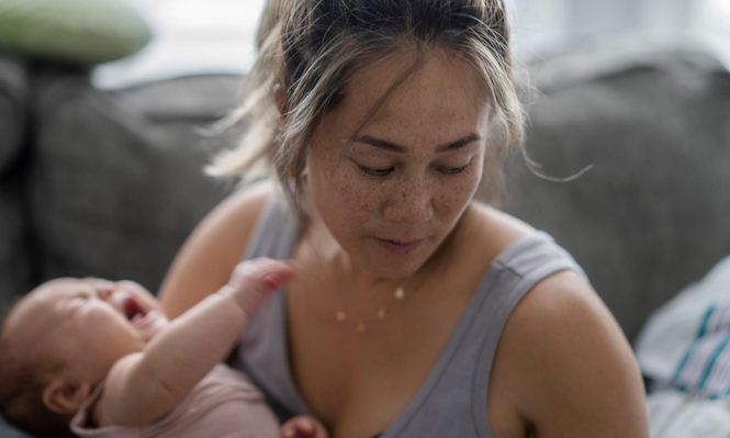 Gómez Urzaiz destaca las diferencias entre hombres y mujeres a la hora de abandonar a sus hijos.