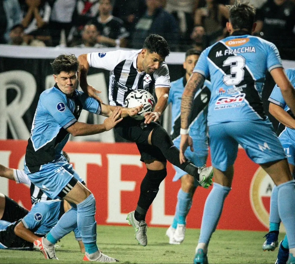 Wanderers y Danubio juegan por Copa Sudamericana