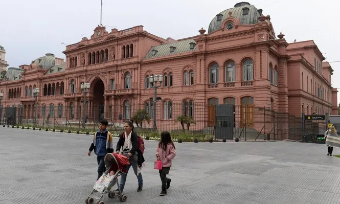 Argentina anunció retorno de retenciones a exportaciones de bienes y servicios