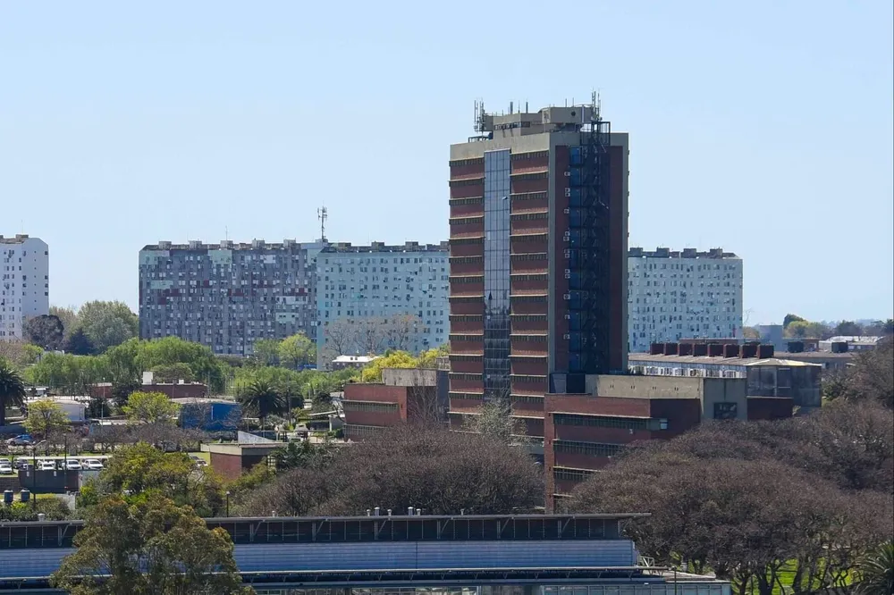 La Facultad de Ciencias, donde el docente es grado 5, había propuesto destituirlo luego de la denuncia sobre que él acosó a una alumna