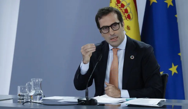 Carlos Cuerpo en la rueda de prensa tras el Consejo de Ministros. EFE