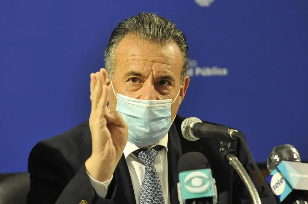 Daniel Salinas, ministro de Salud Pública