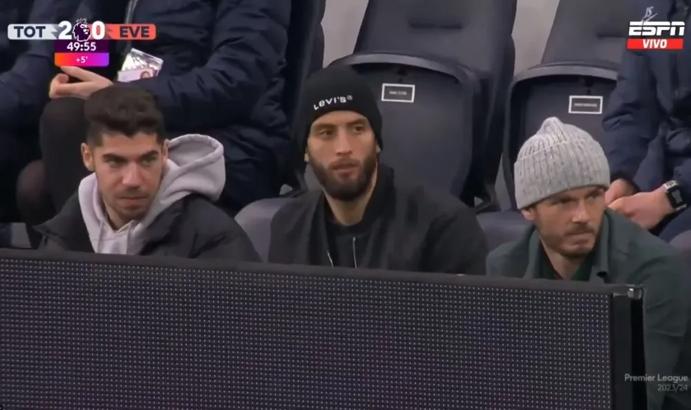 Bentancur en el momento en que insultó al línea