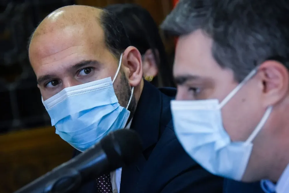 Ministro Martín Lema y director del Sistema de Cuidados, Nicolás Scarela