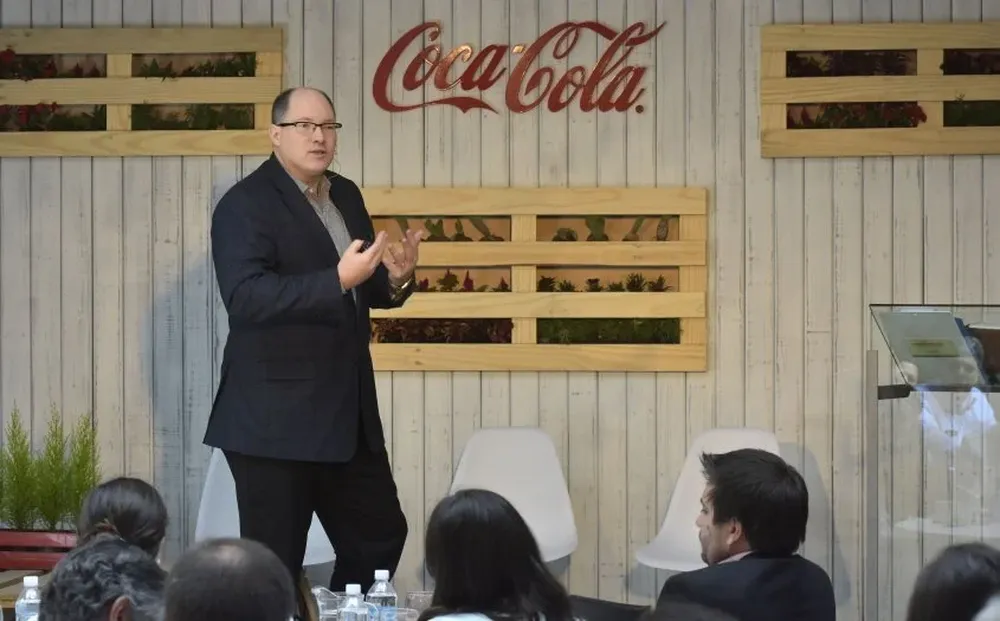 Hay que medir los resultados en las áreas sociales, dijo Dane Smith