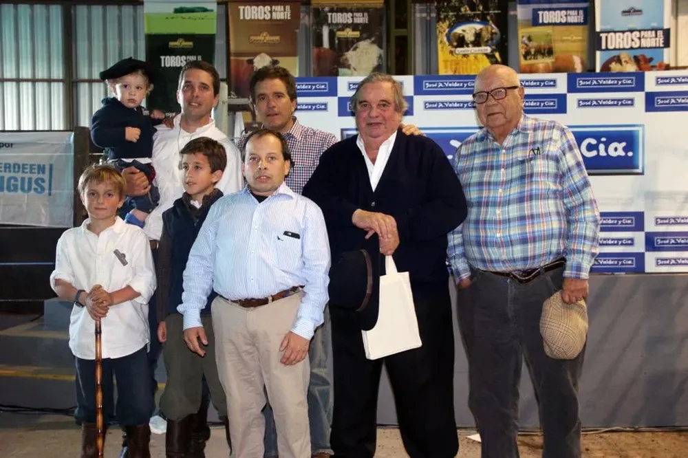 Las familias Bove y Valdez en Don Tito