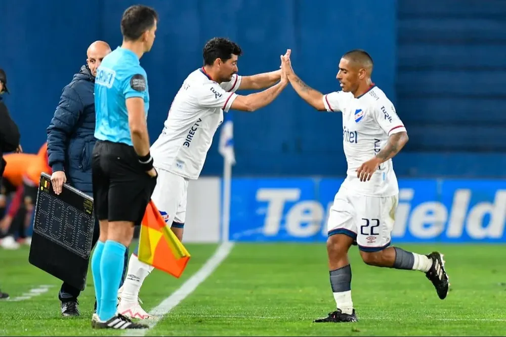 Castro entró por Zabala contra Deportivo Maldonado, después no volvió a jugar