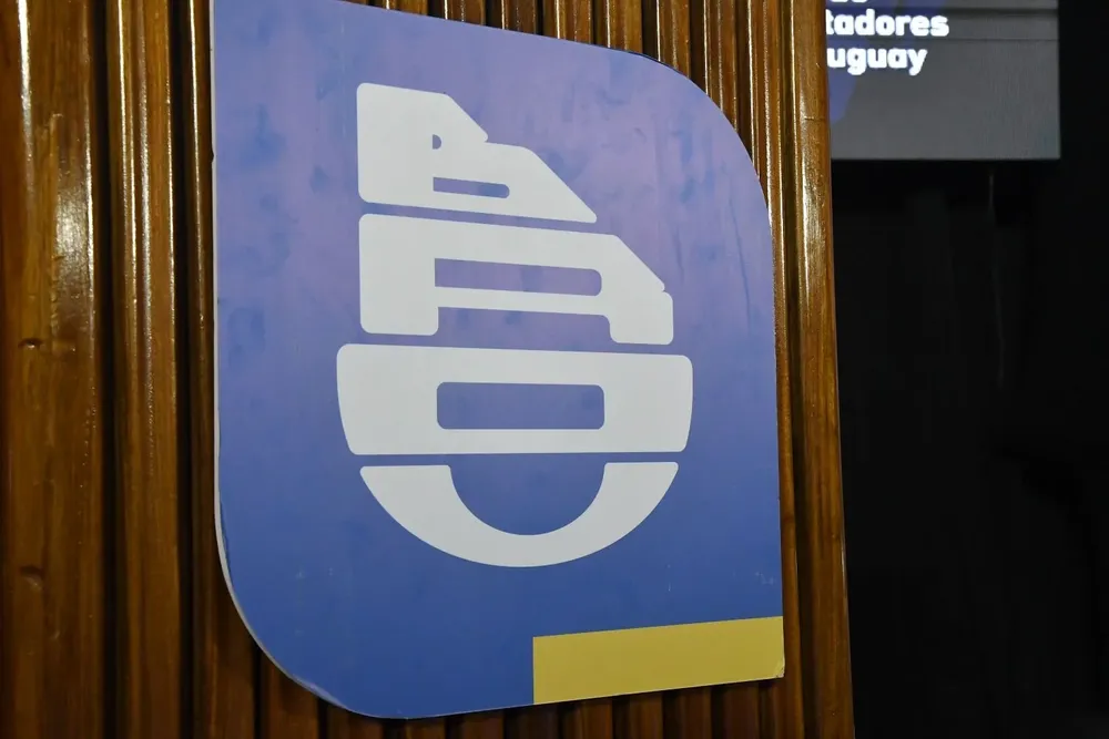 Fusión del BROU con el BHU