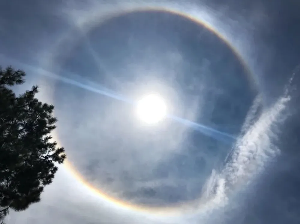 Halo solar capturado el 9 de marzo en el Pinar, Canelones