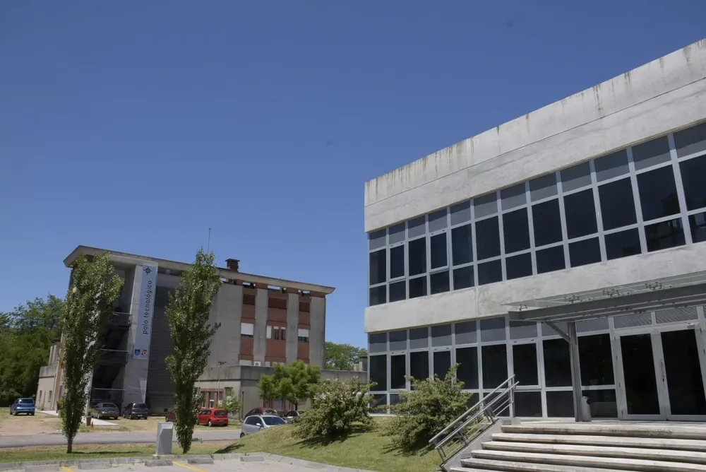 Fachada del Parque Científico y Tecnológico de Pando (Canelones).