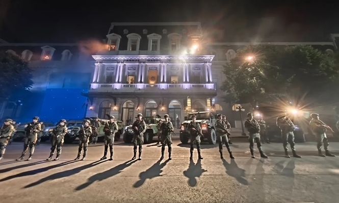 Esto es más grande que El Eternauta: así es el rodaje de El futuro es nuestro, la serie de Netflix que protagoniza Enzo Vogrincic