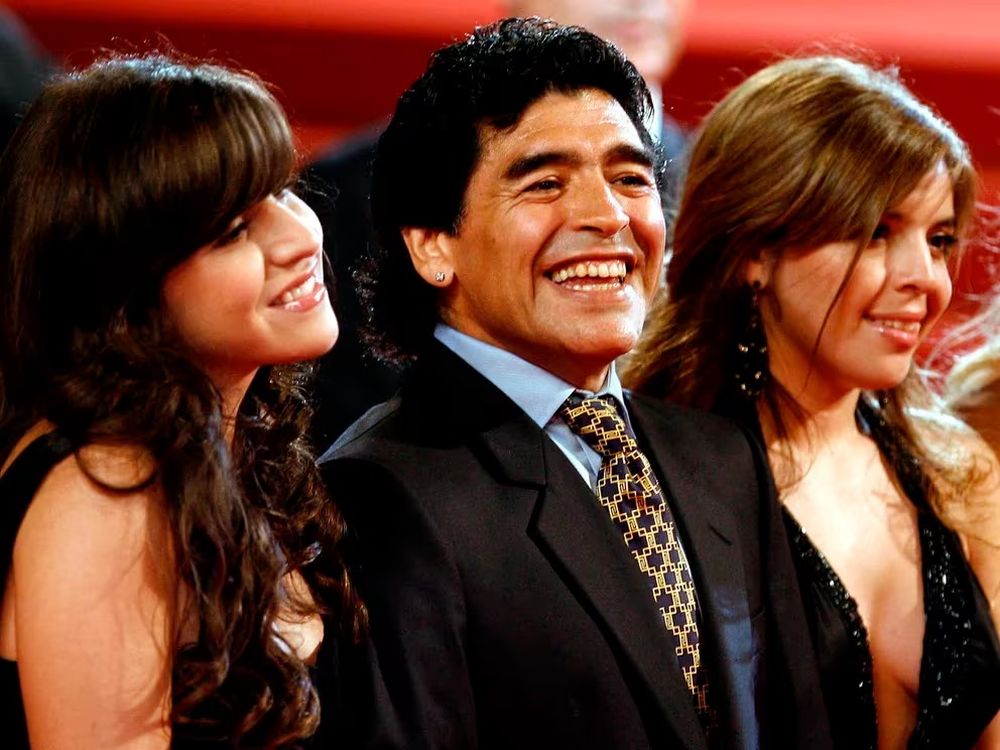 maradona hijas.jpg